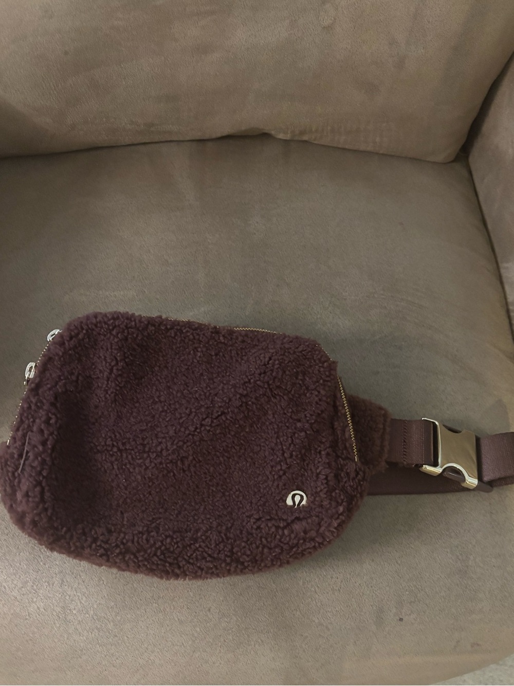 lululemon athletica Plush Shearling Waist Pack - Deep Brown - Picture 1 of 2